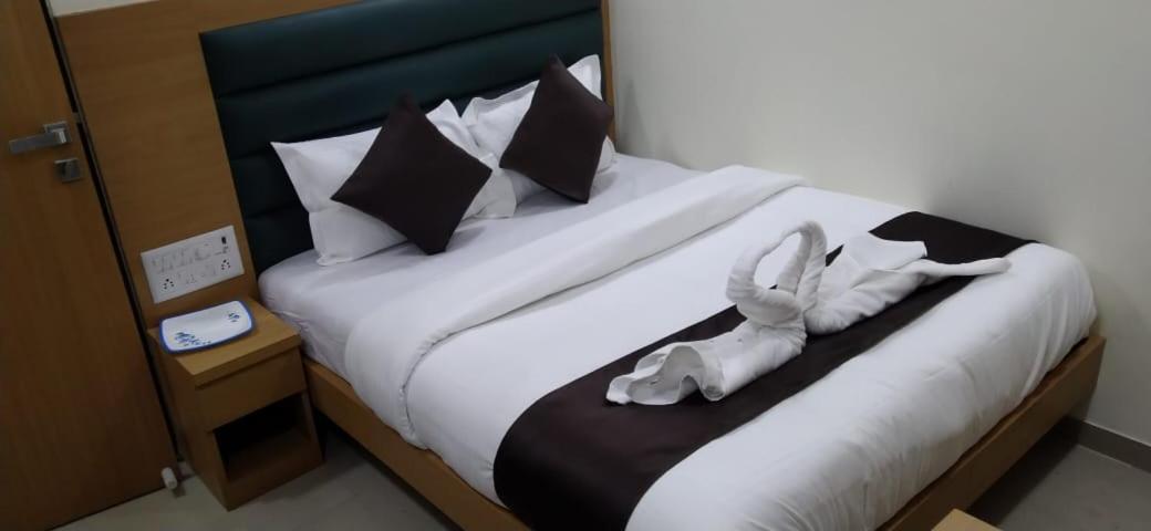 Hotel Sai Grand Residency Mumbai Bagian luar foto