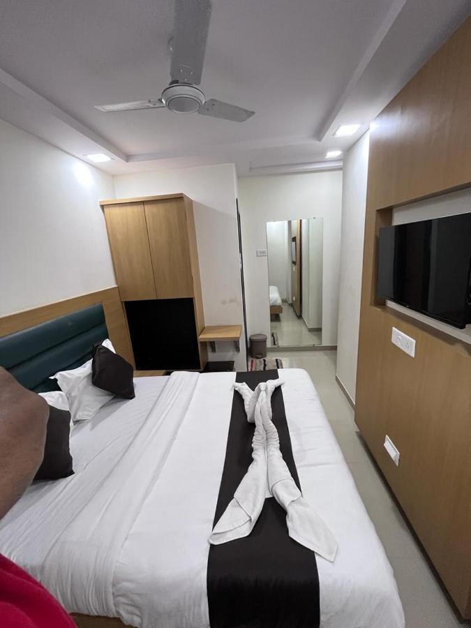 Hotel Sai Grand Residency Mumbai Bagian luar foto